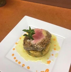 Meet your Posher, Tomas